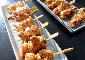Mini brochettes — plateau de 50 pièces